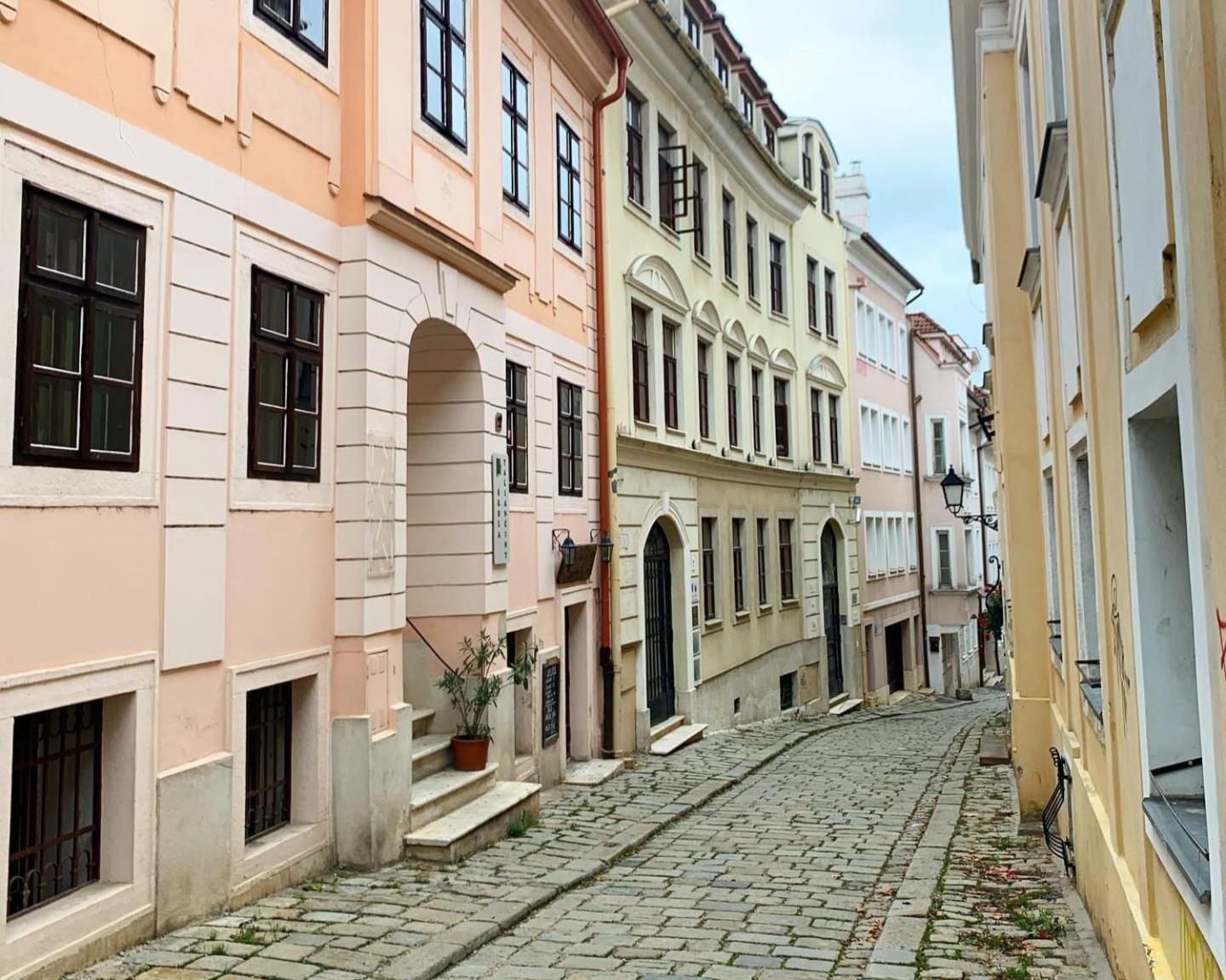 Apartment Emma - Old Town Bratislava Eksteriør bilde